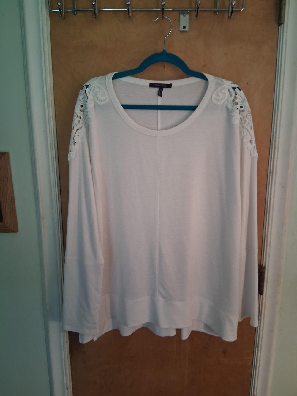 Olivia Sky White Crochet-Shoulder Long Sleeve Tunic